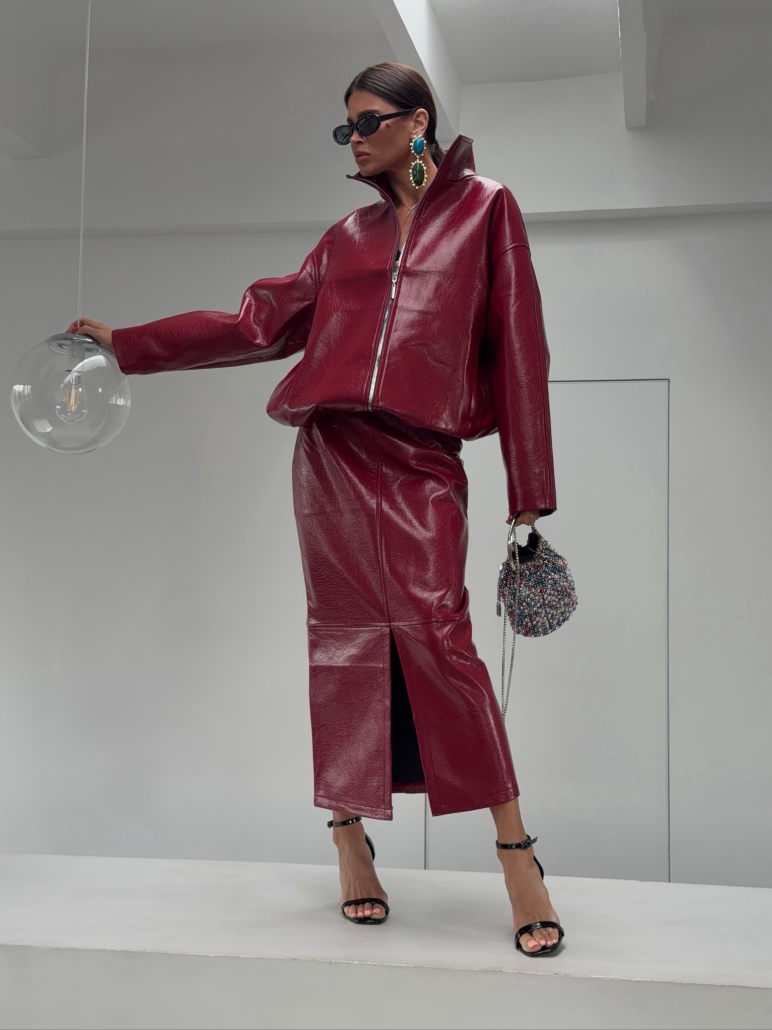 Damen-Outfit aus glänzendem PU – Leather Work Jacket Bewertung und Preis